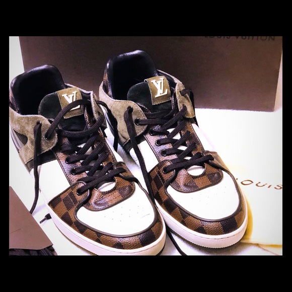 Louis Vuitton men’s shoes - Picture 1 of 7
